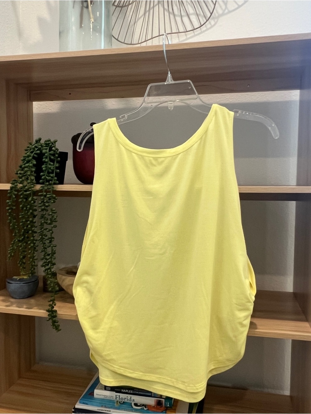 Athleta Lemon Yellow Sleeveless Women's Singlet Top - Lightweight Casual